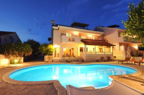  Apartments Villa Marnii  Козино